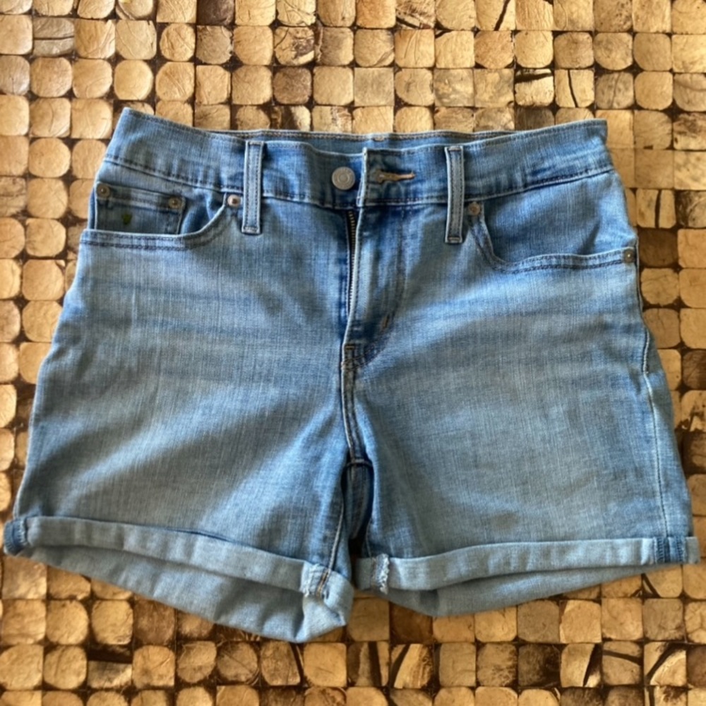 Levi Mid Length Shorts - Picture 2 of 4